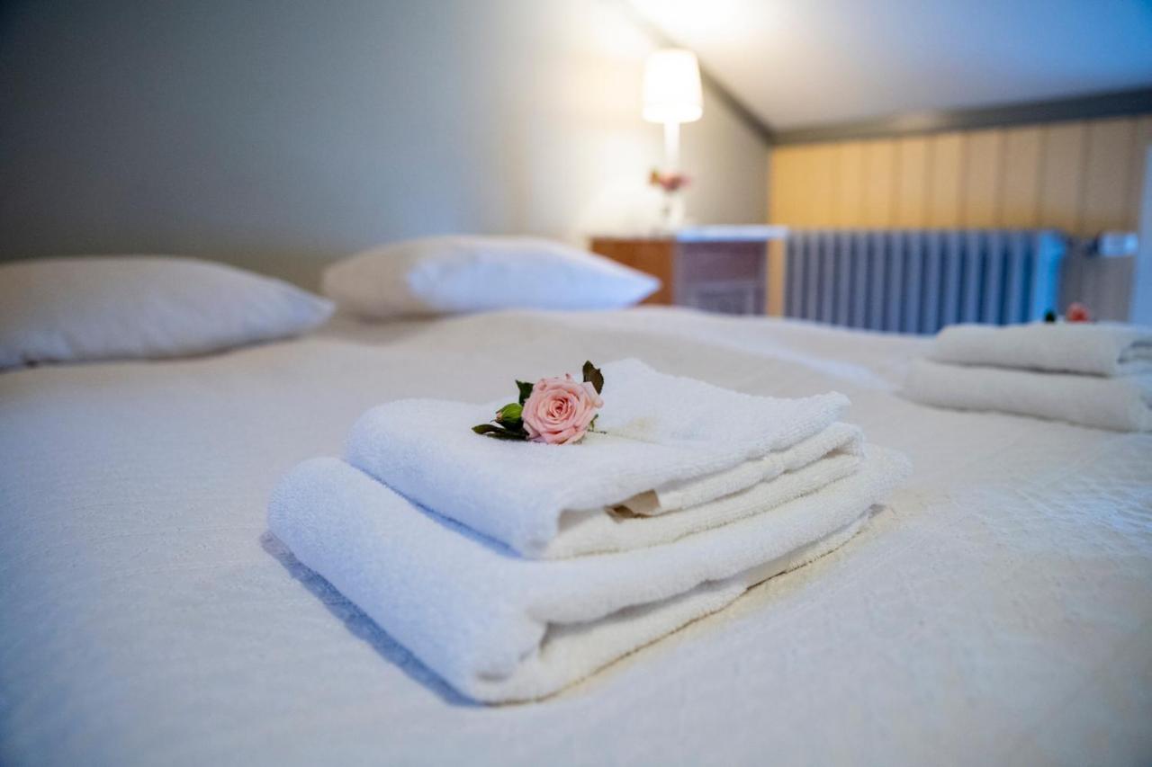 Hotel Flatey Flatey  ภายนอก รูปภาพ